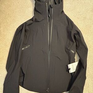 lululemon athletica Black Run Jacket Performance Fabric